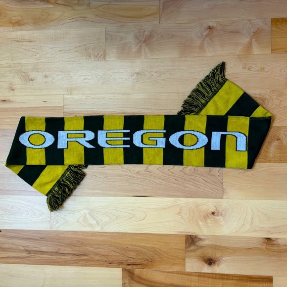 Oregon Ducks Knit Soccer Sports Scarf 60inch - Picture 1 of 9